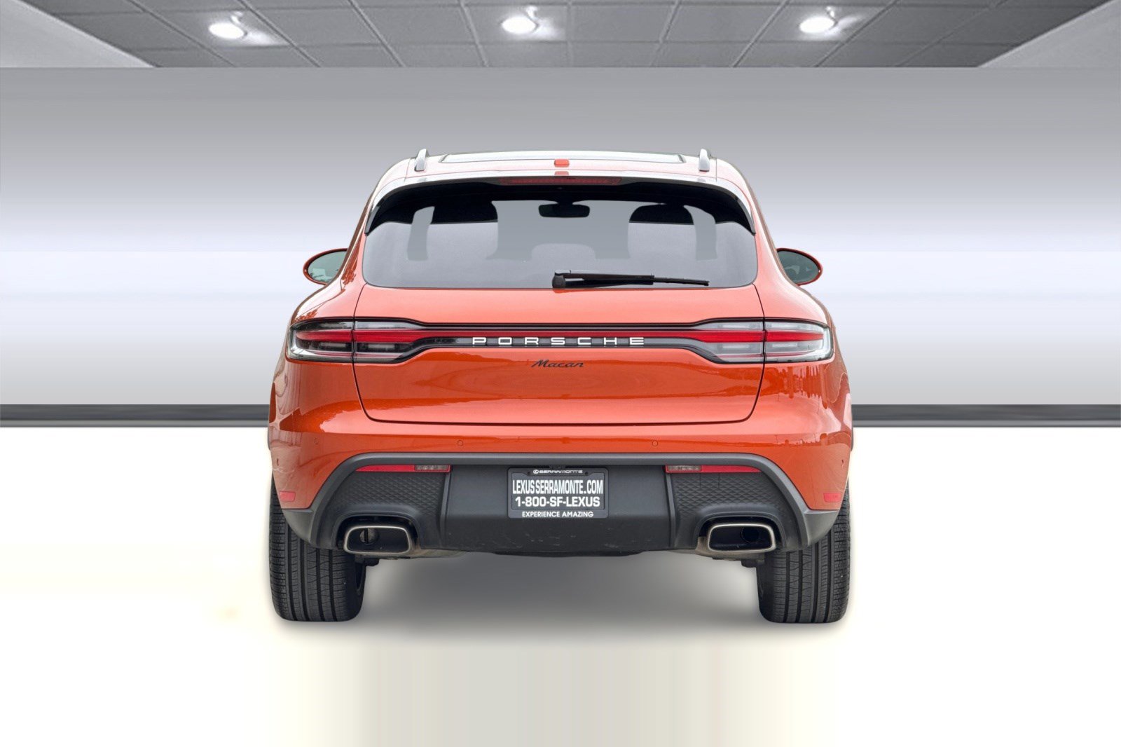 Used 2024 Porsche Macan AWD/4WD image 9