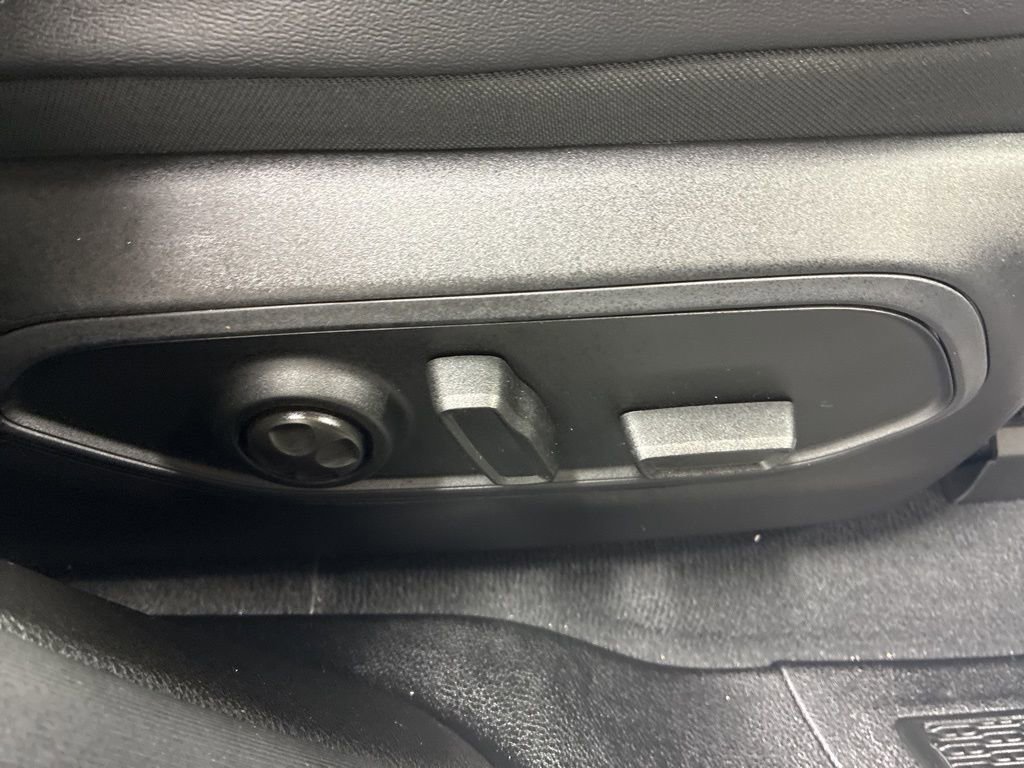 Used 2025 Jeep Grand Cherokee Limited image 29