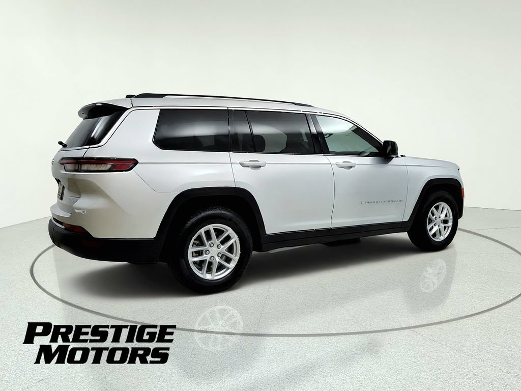 Used 2023 Jeep Grand Cherokee L Laredo w/ Luxury Tech Group I AWD/4WD image 8