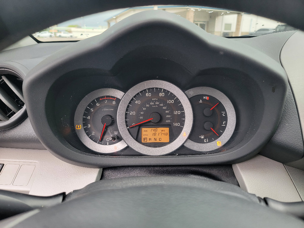 Used 2011 Toyota RAV4 2WD w/ Upgrade Value Pkg image 13
