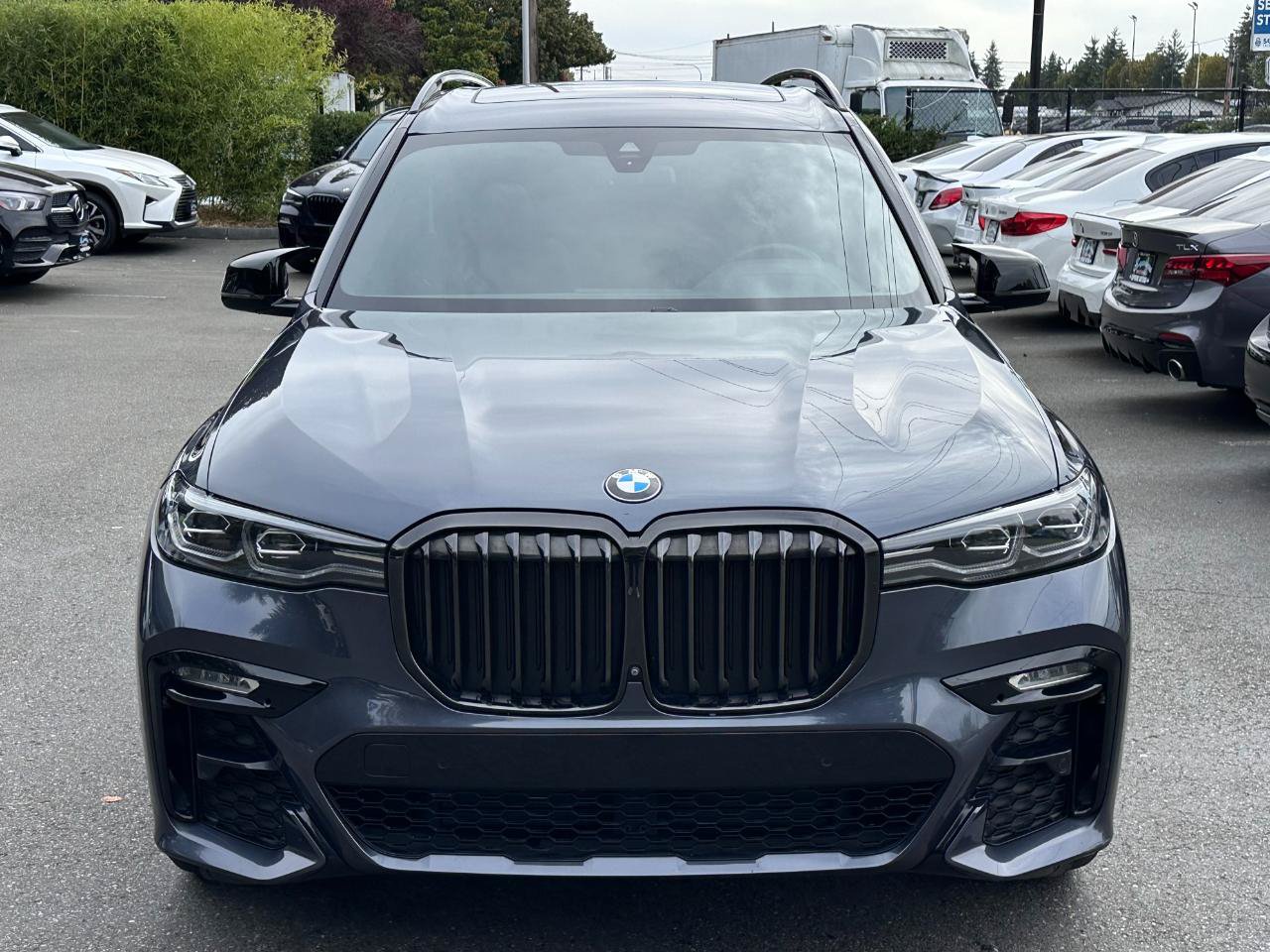 Used 2022 BMW X7 xDrive40i w/ M Sport Package AWD/4WD image 12