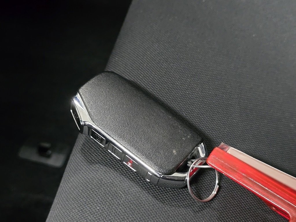 Used 2022 Kia K5 LXS image 32