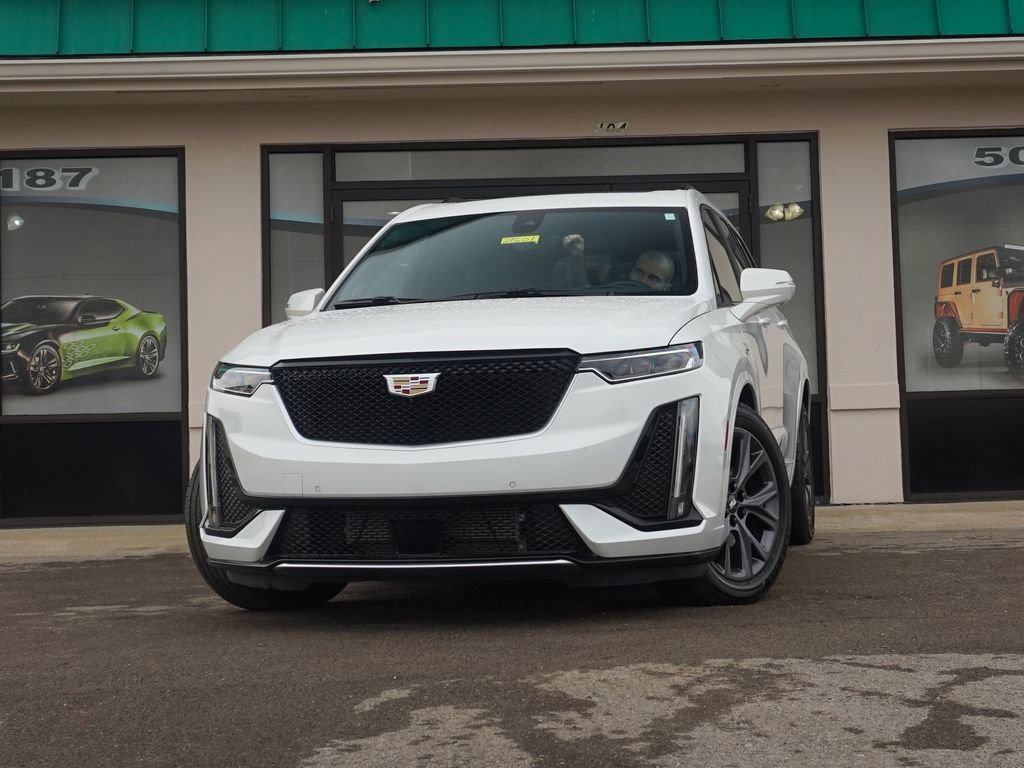 Used 2020 Cadillac XT6 Sport w/ Platinum Package AWD/4WD image 6