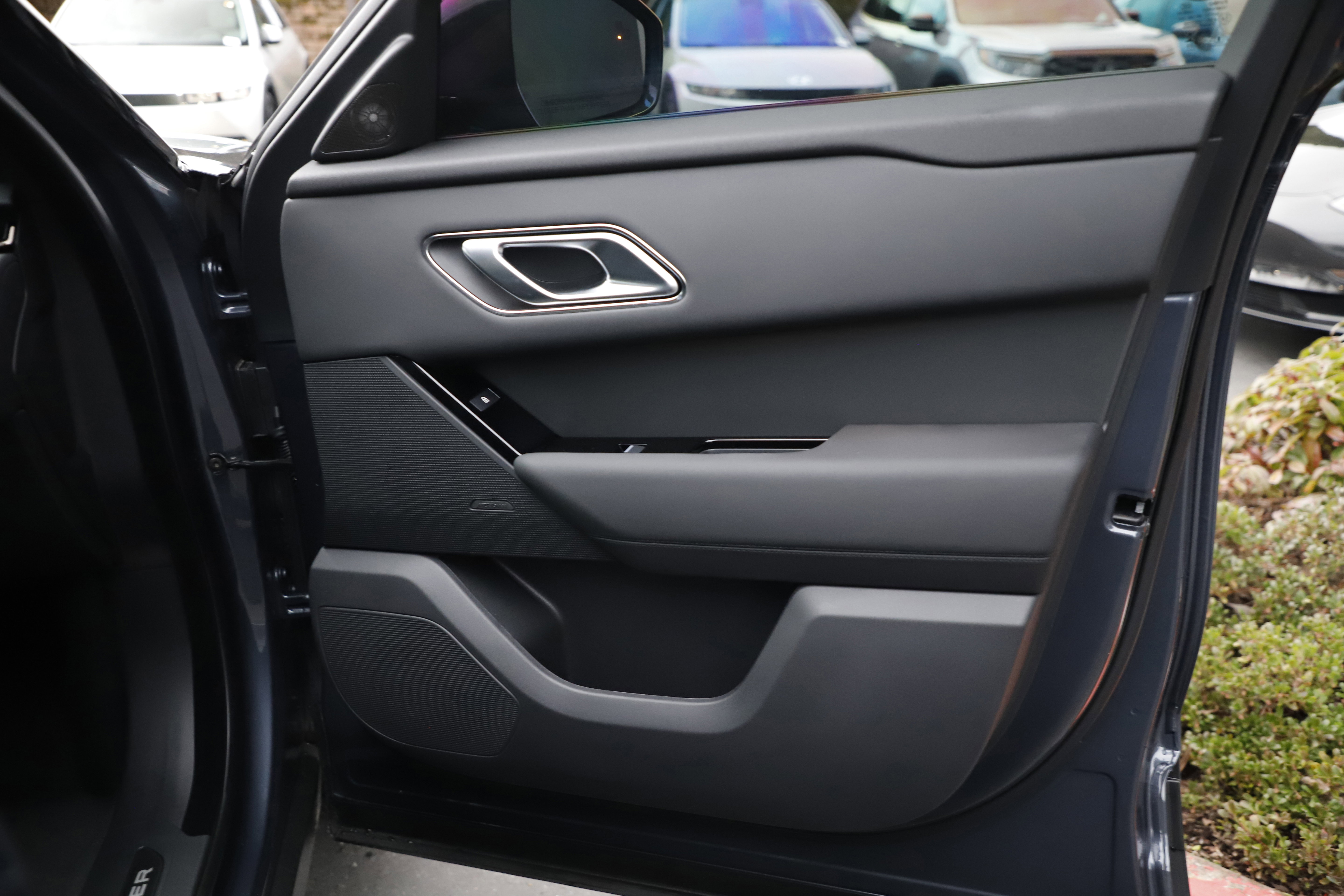 New 2026 Land Rover Range Rover Velar S image 8