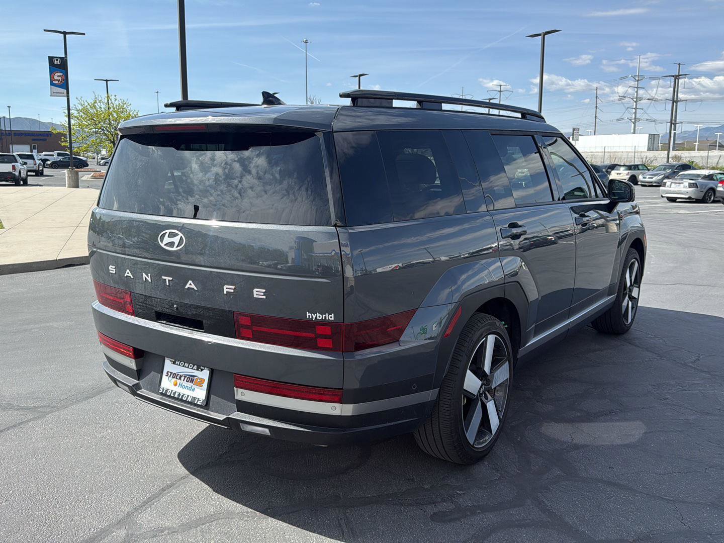 Used 2025 Hyundai Santa Fe Limited FWD image 6