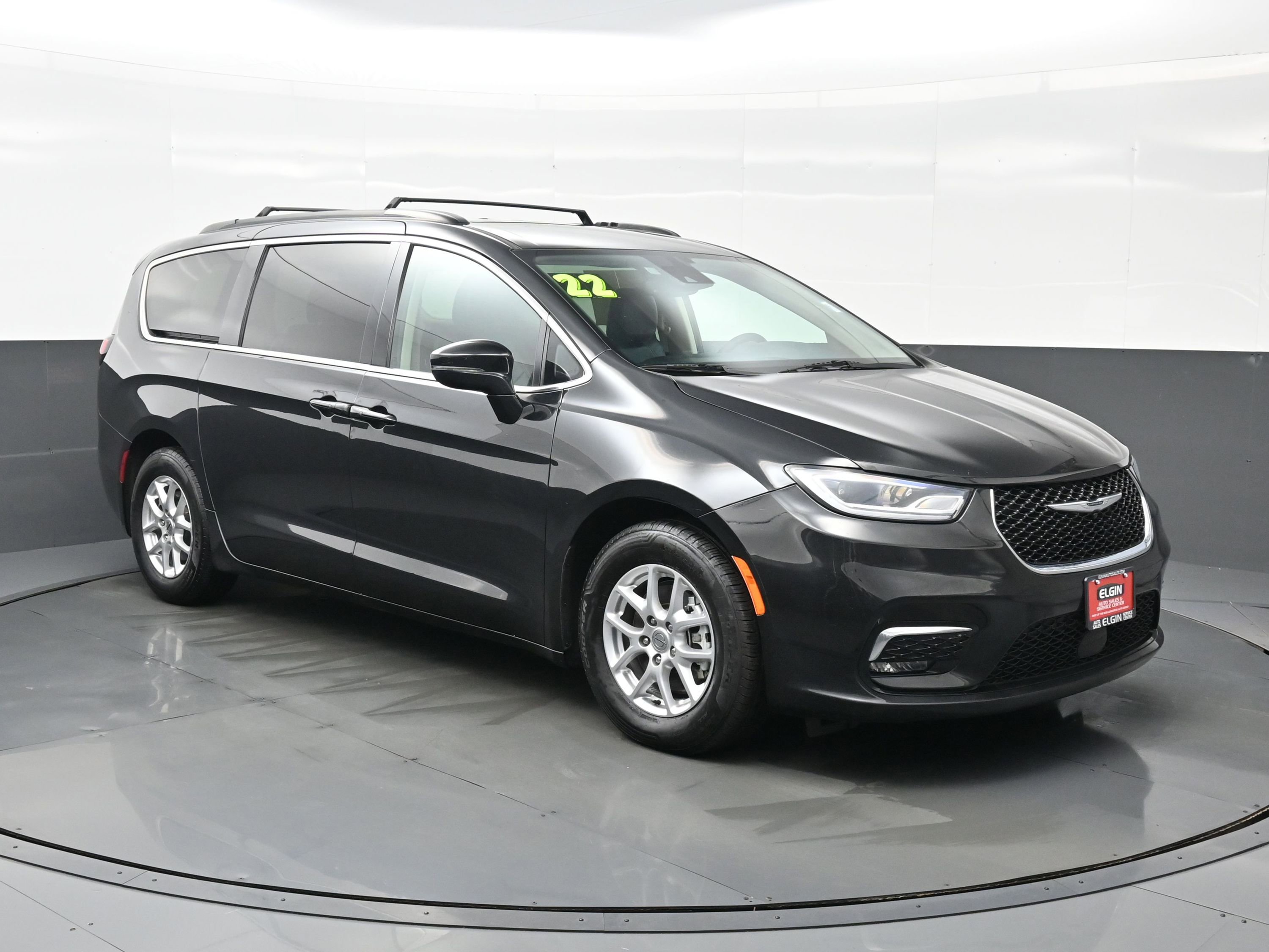 Used 2022 Chrysler Pacifica Touring-L FWD image 8