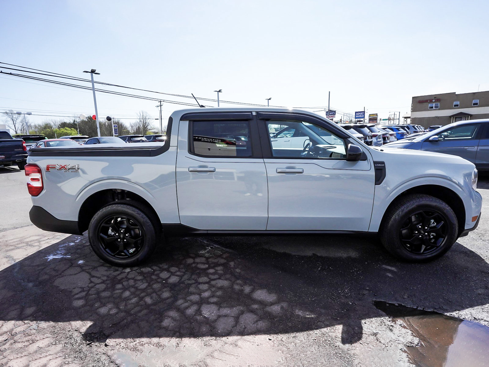 Used 2024 Ford Maverick Lariat w/ FX4 Off-Road Package AWD/4WD image 51