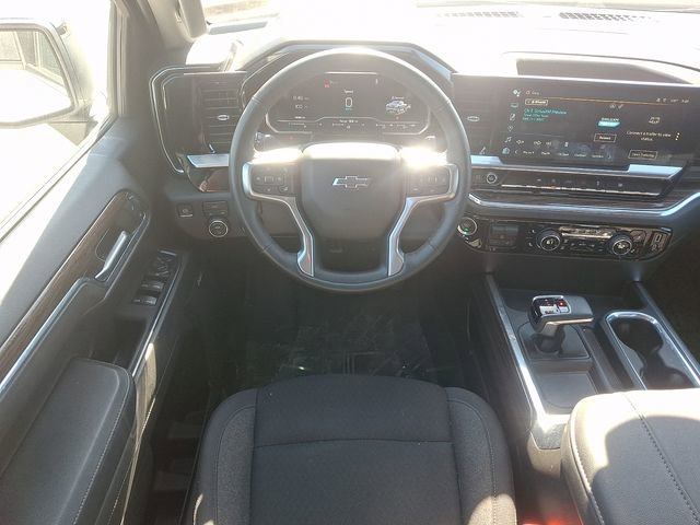 Used 2024 Chevrolet Silverado 1500 RST w/ Redline Edition AWD/4WD image 13