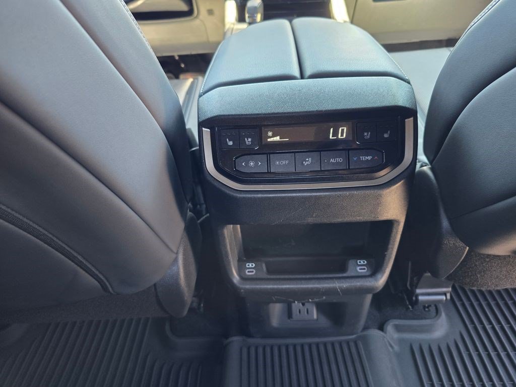 Used 2024 Lexus TX 500h AWD w/ Technology Package image 40