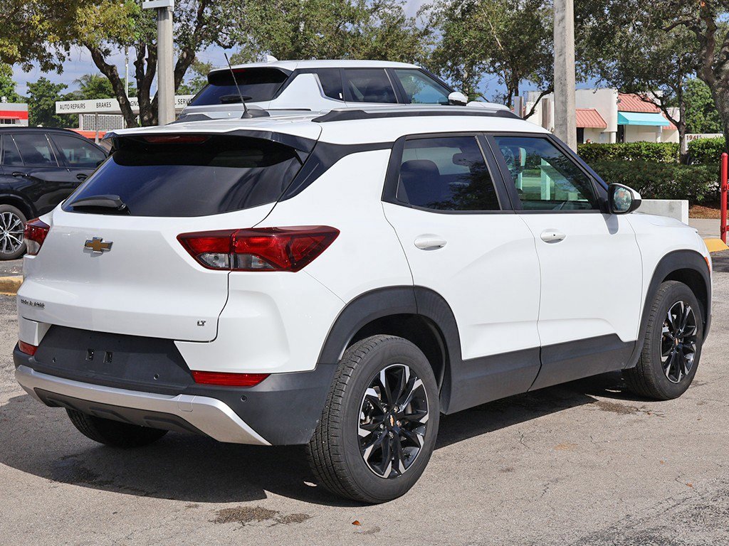 Used 2021 Chevrolet TrailBlazer LT w/ Premium Seating Package image 10