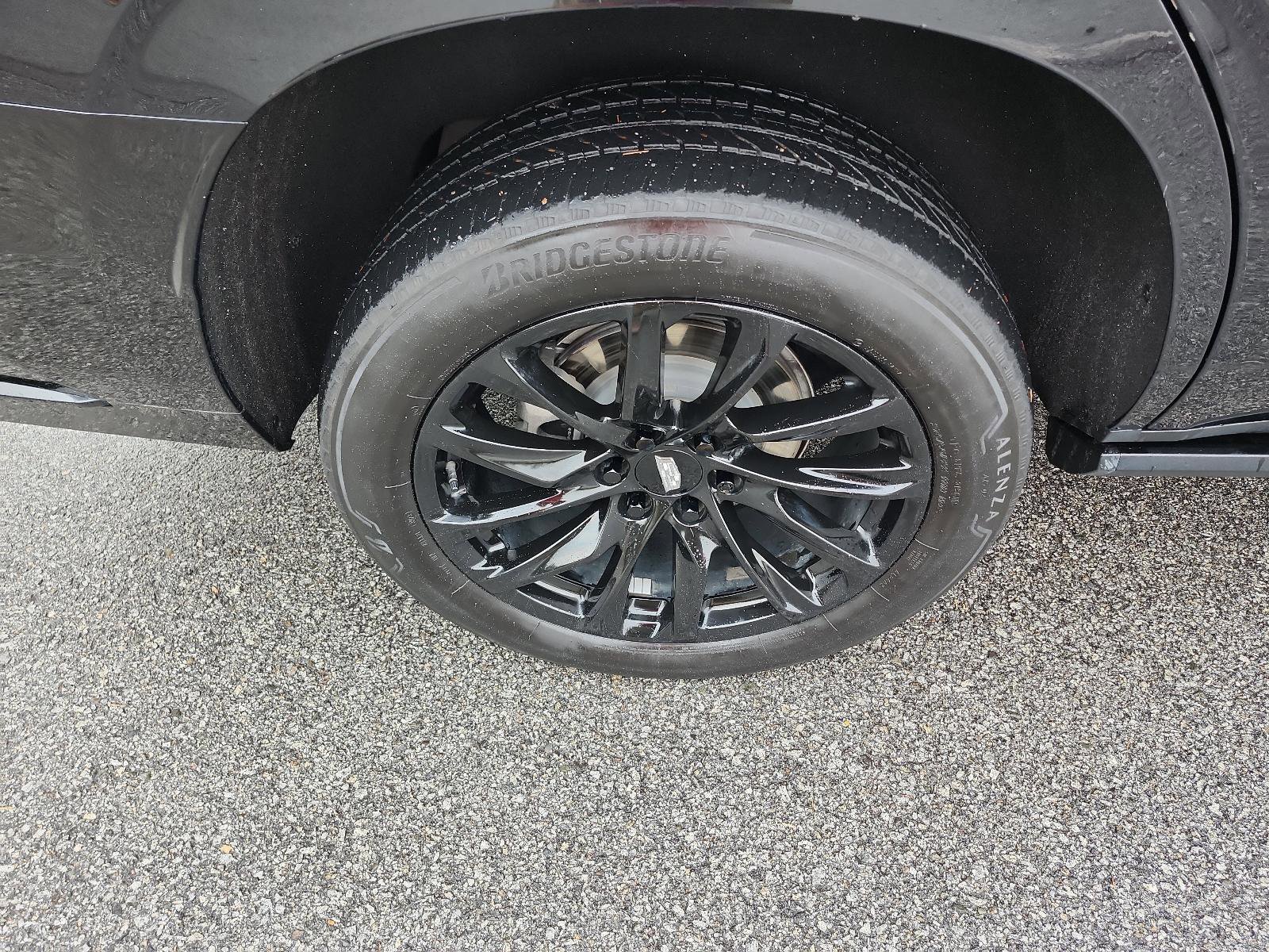 Used 2024 Cadillac Escalade Sport Platinum w/ LPO, ONYX Package image 5