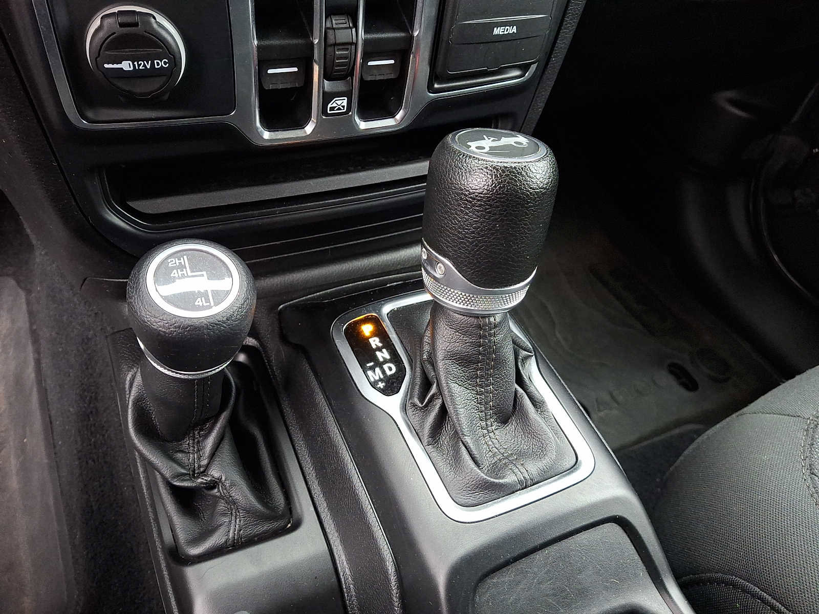 Used 2018 Jeep Wrangler Unlimited Sport S image 15