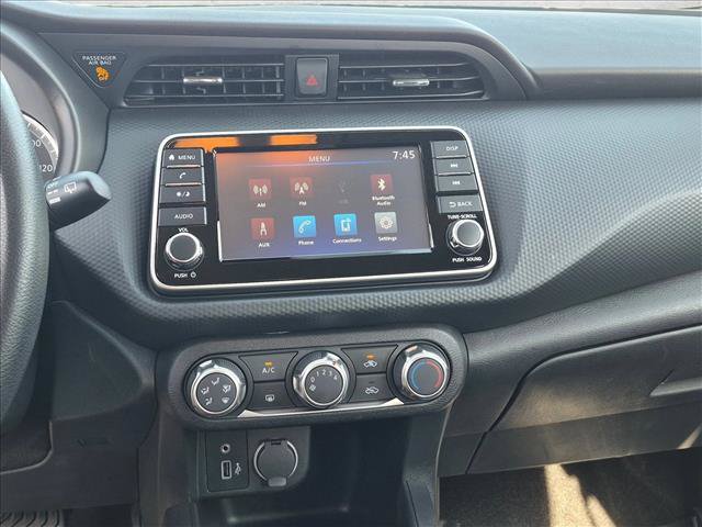 Used 2023 Nissan Kicks S FWD image 14