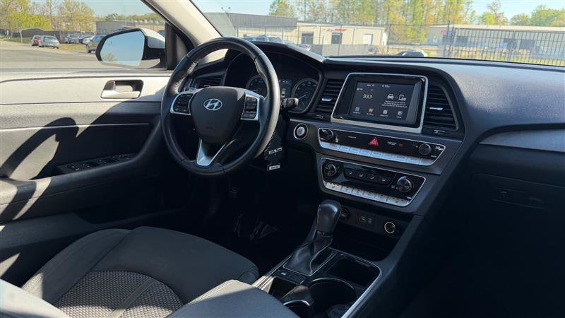 Used 2018 Hyundai Sonata SEL FWD image 19