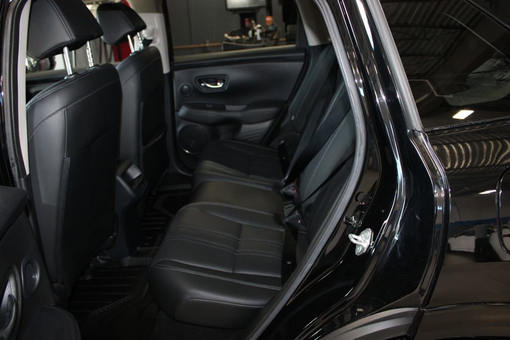 Used 2023 Honda HR-V EX-L image 17