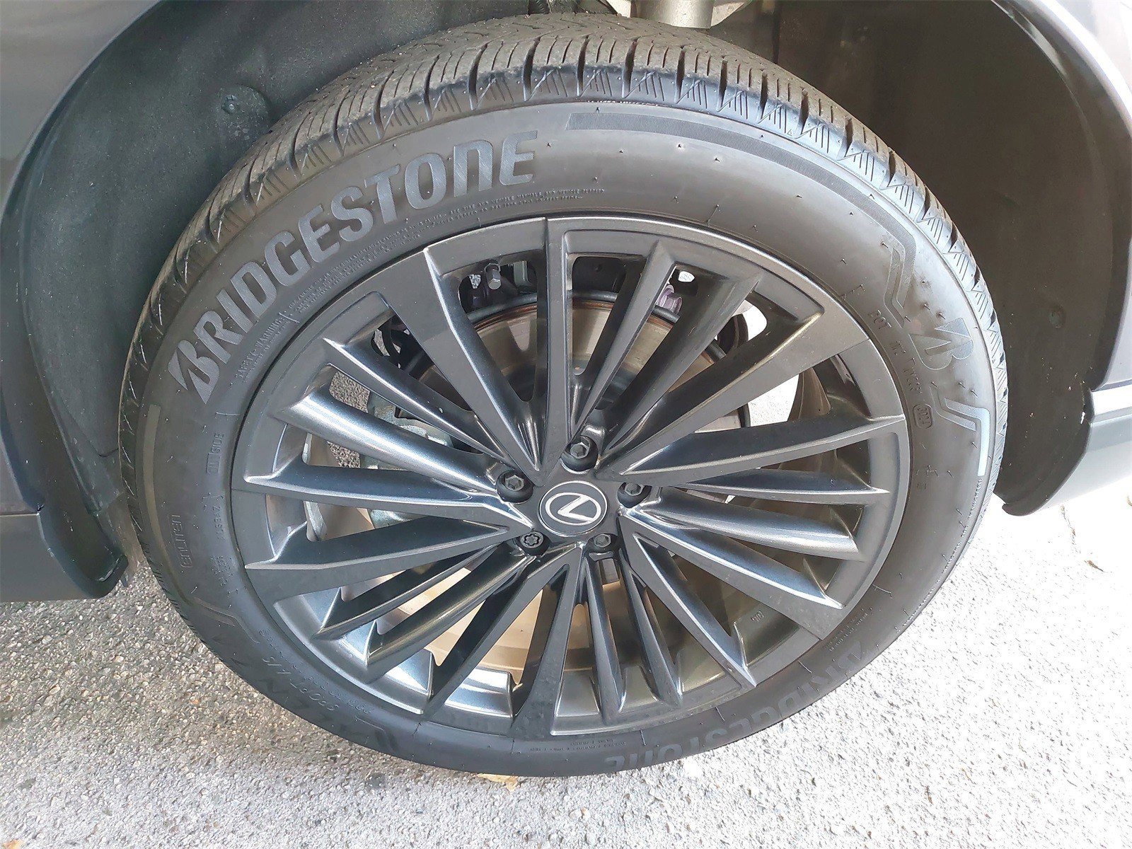 Used 2024 Lexus RX 350h image 38