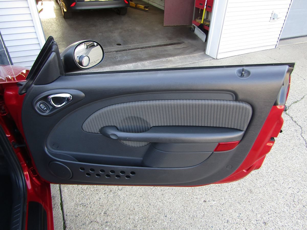 Used 2005 Chrysler PT Cruiser Touring FWD image 23