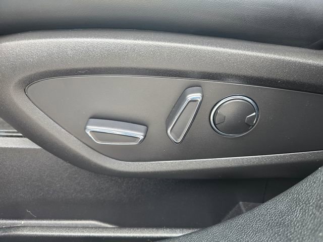 Used 2023 Lincoln Nautilus Reserve image 20