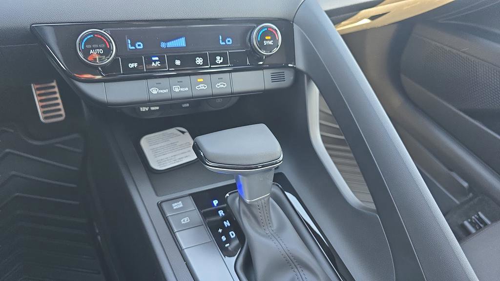 New 2026 Hyundai Elantra Sport FWD image 21