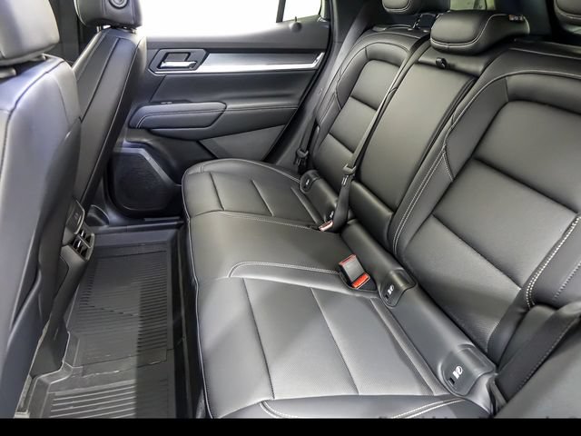 New 2027 GMC Terrain Elevation w/ Elevation Premium Package AWD/4WD image 10