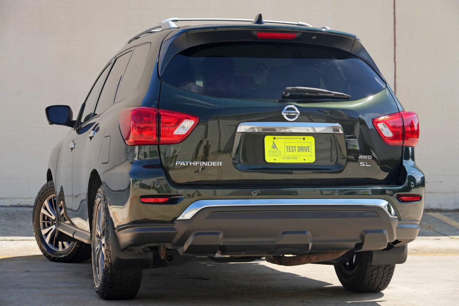 Used 2019 Nissan Pathfinder SL AWD/4WD image 5