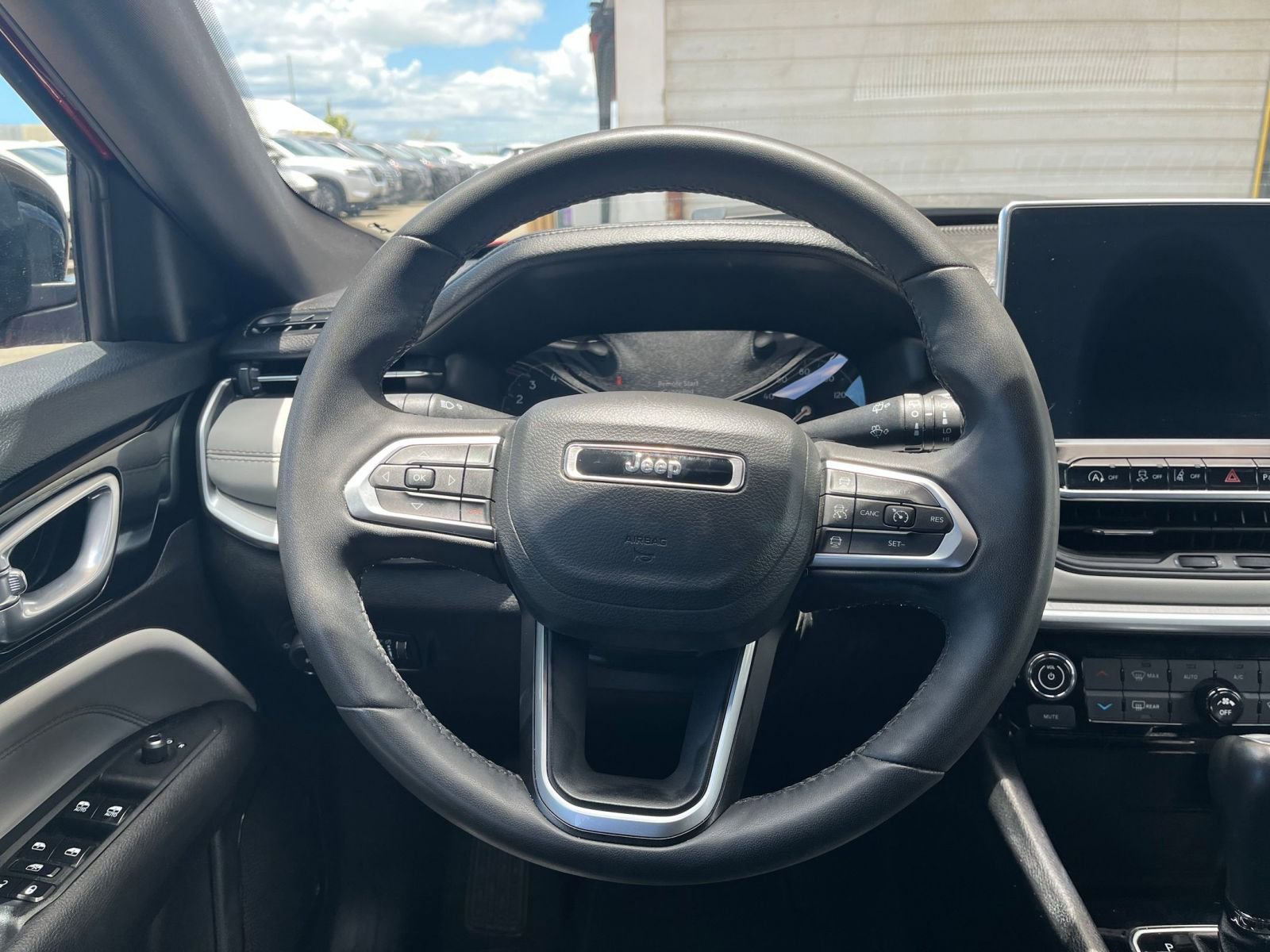 Used 2025 Jeep Compass Limited AWD/4WD image 35