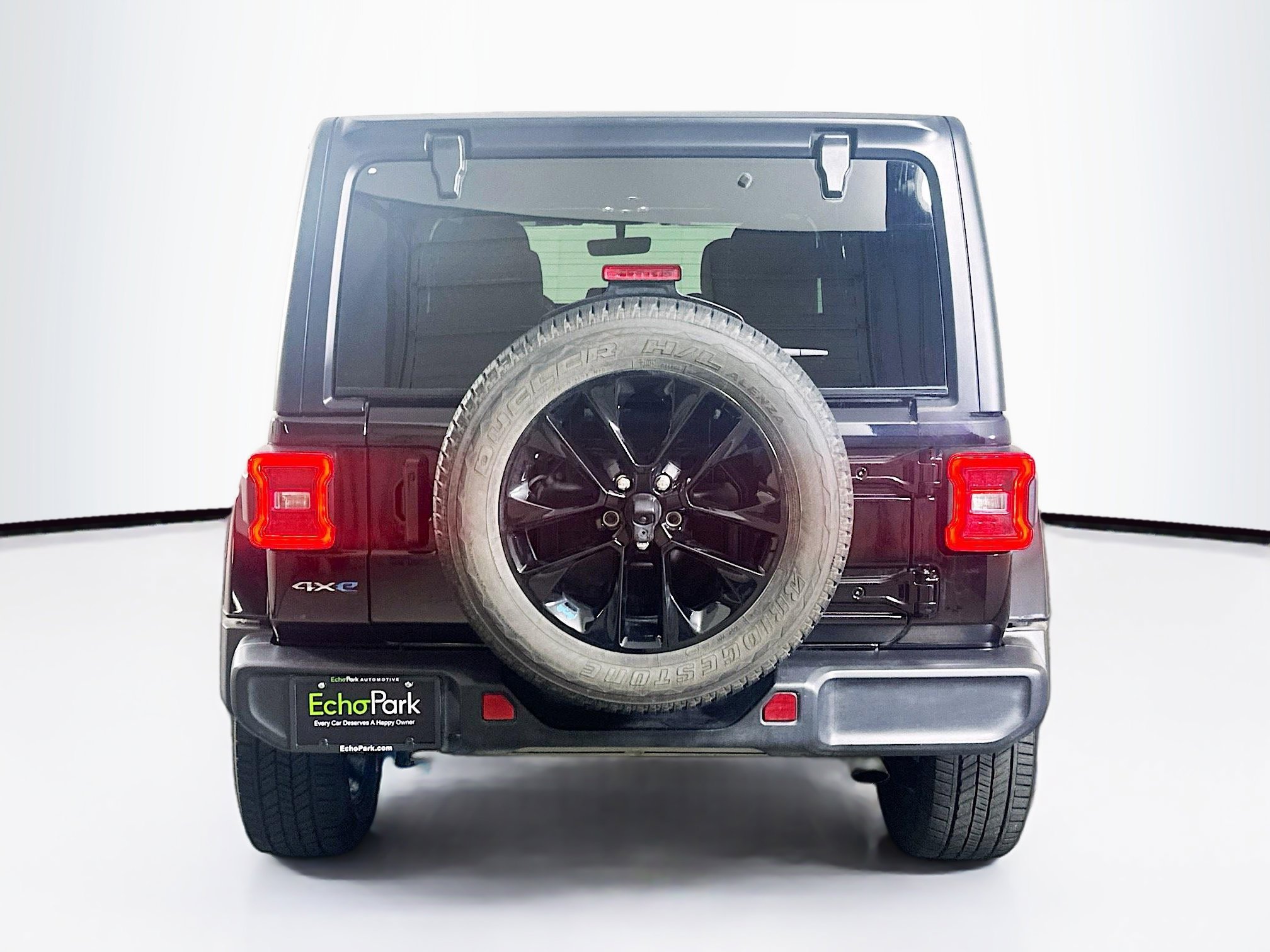 Used 2022 Jeep Wrangler Sahara image 7