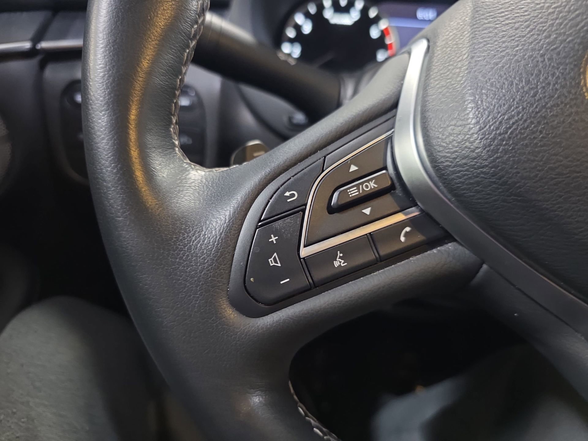 Used 2022 INFINITI QX55 Sensory w/ Lighting Package AWD/4WD image 17