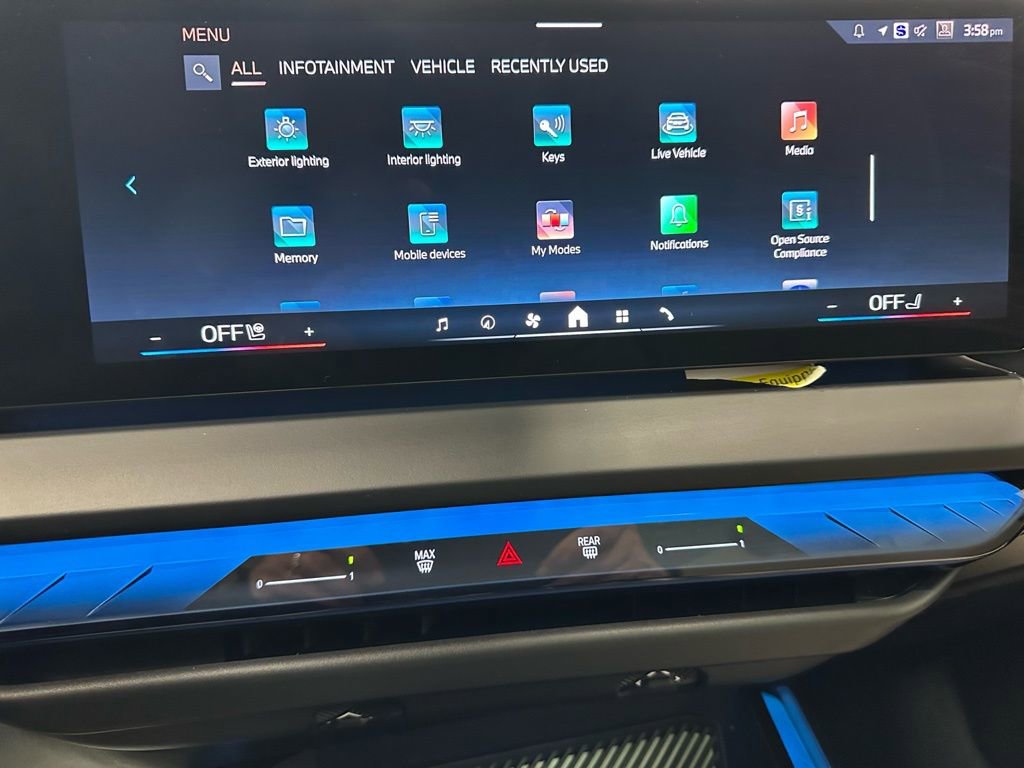 Used 2025 BMW X3 xDrive30i w/ M Sport Package image 29