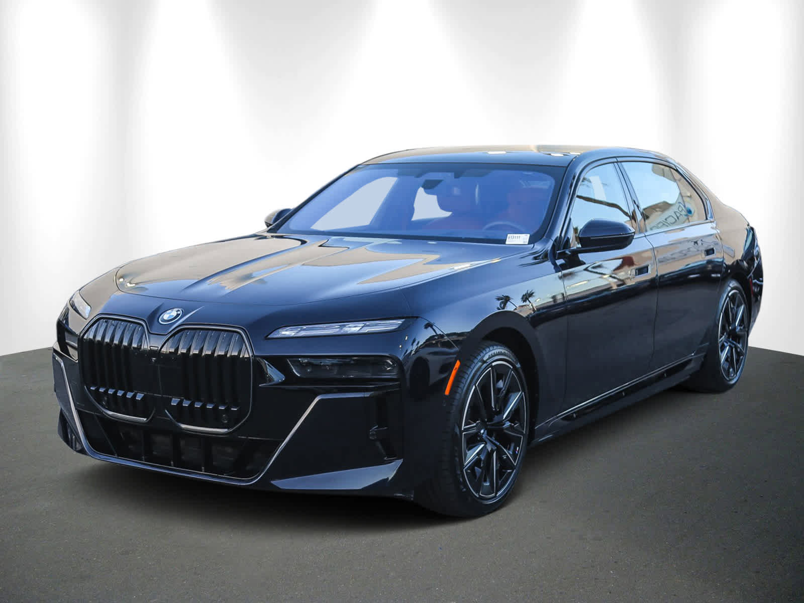 Used 2025 BMW i7 xDrive60 image 3