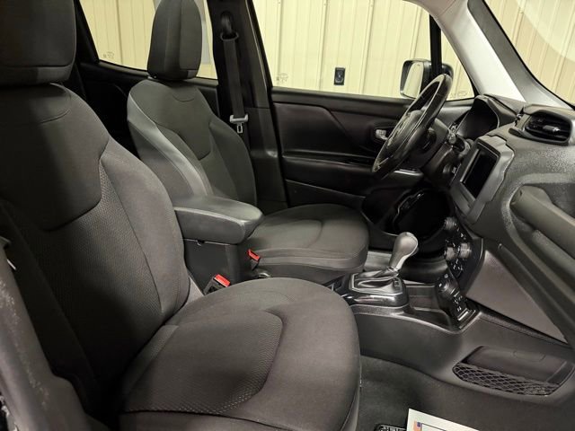 Used 2019 Jeep Renegade Altitude w/ Quick Order Package 2XM image 27