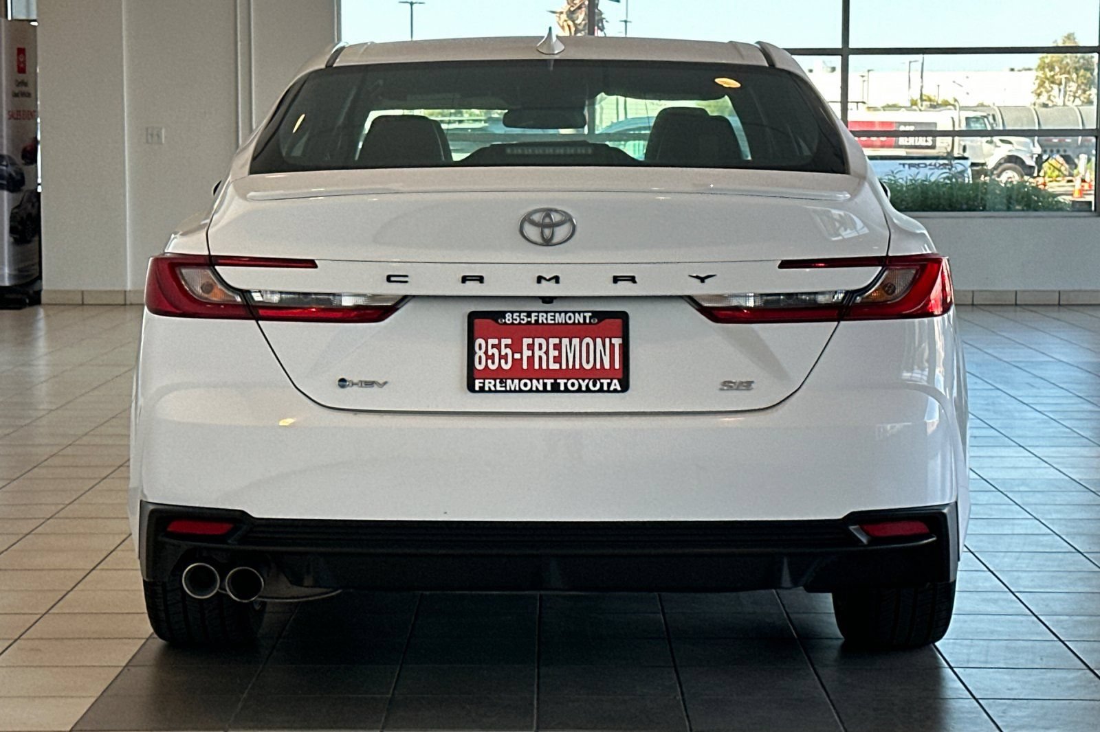Certified 2025 Toyota Camry SE FWD image 5