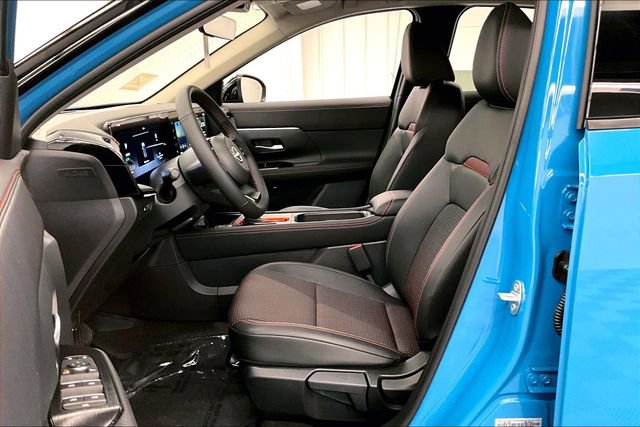 New 2025 Nissan Kicks SR w/ Illumination Package image 10