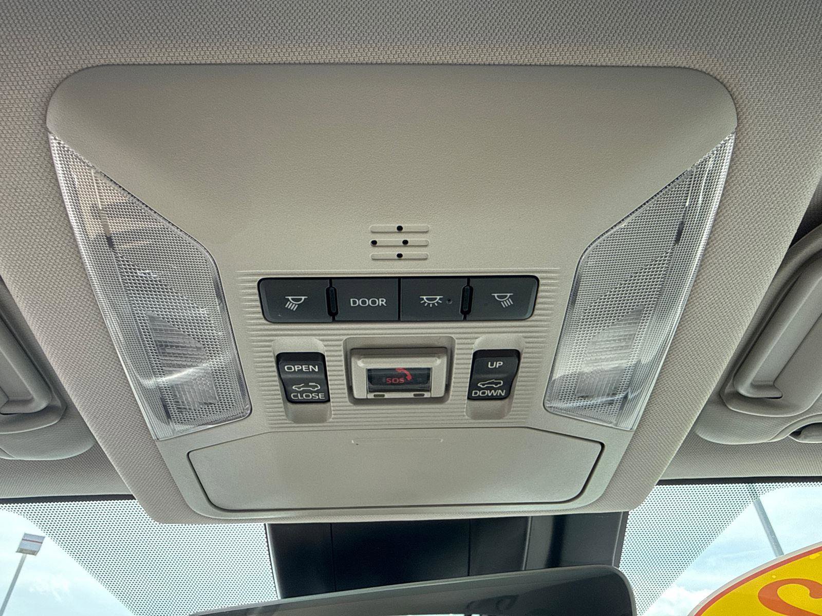 Used 2022 Toyota RAV4 Limited w/ Limited Grade Weather Package AWD/4WD image 24