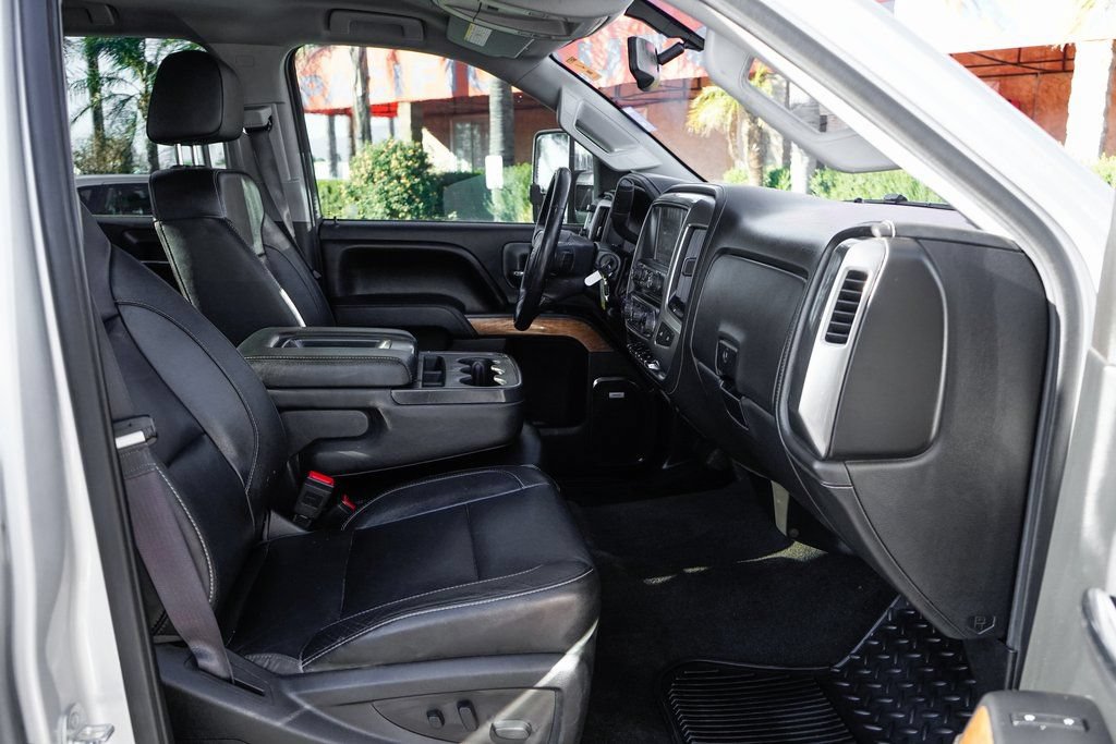 Used 2016 Chevrolet Silverado 2500 LTZ w/ Duramax Plus Package AWD/4WD image 39