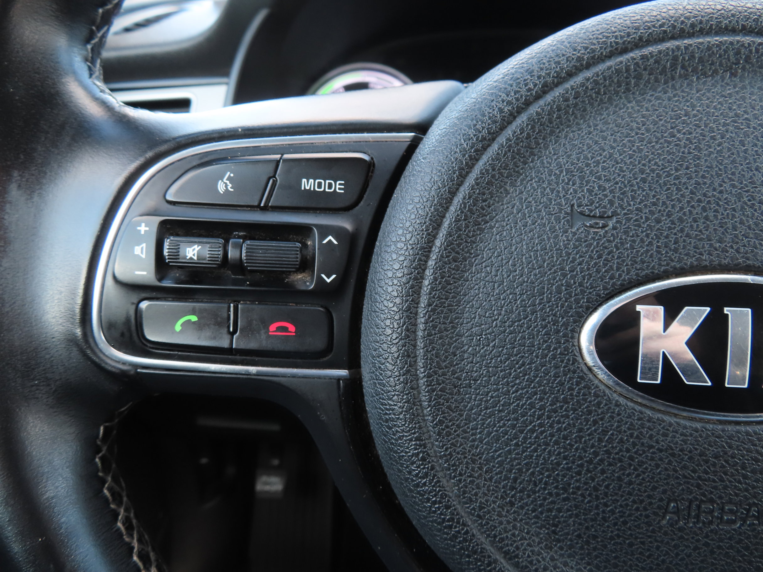 Used 2019 Kia Niro EX image 17