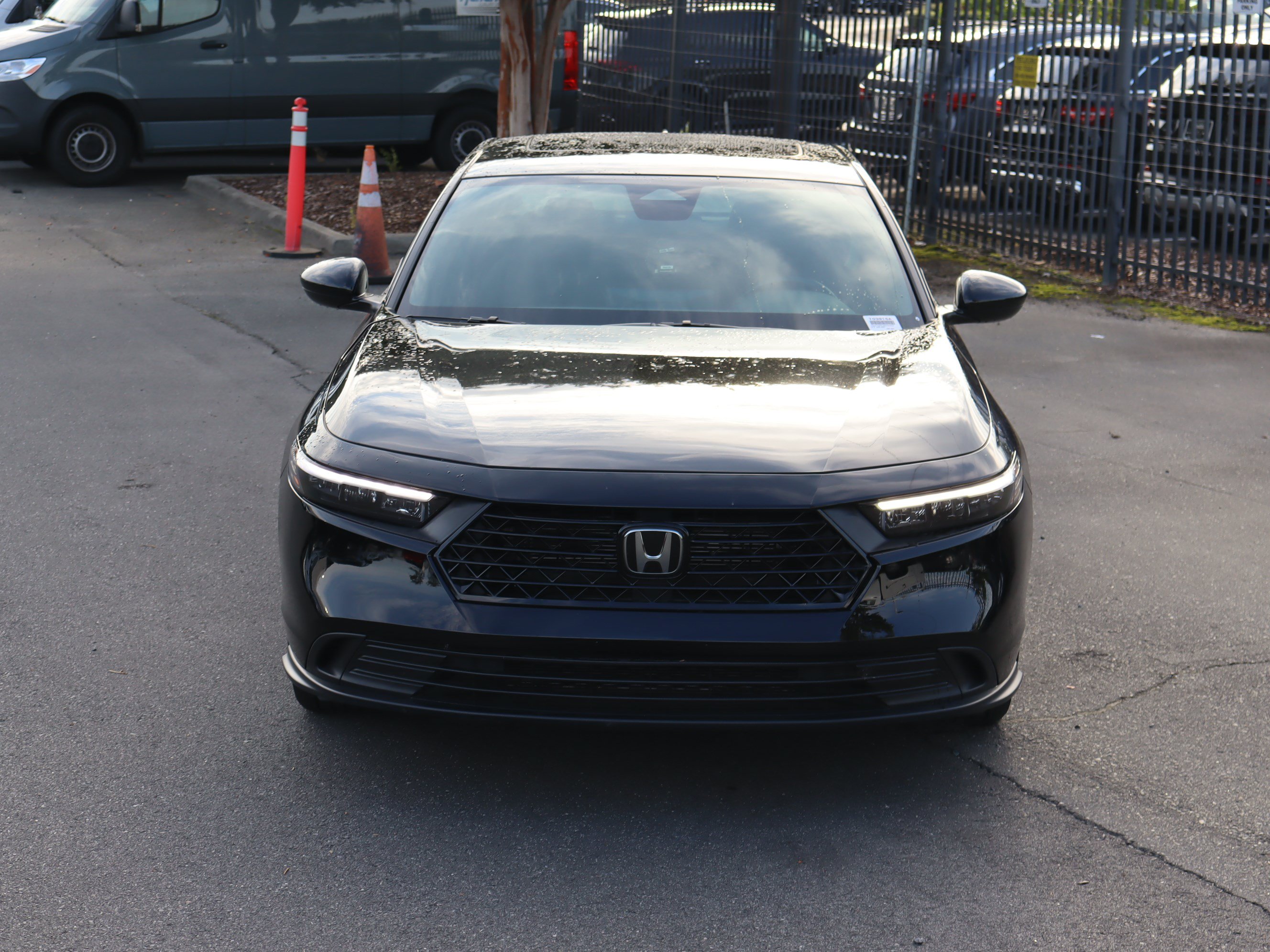 Used 2025 Honda Accord Sport image 3