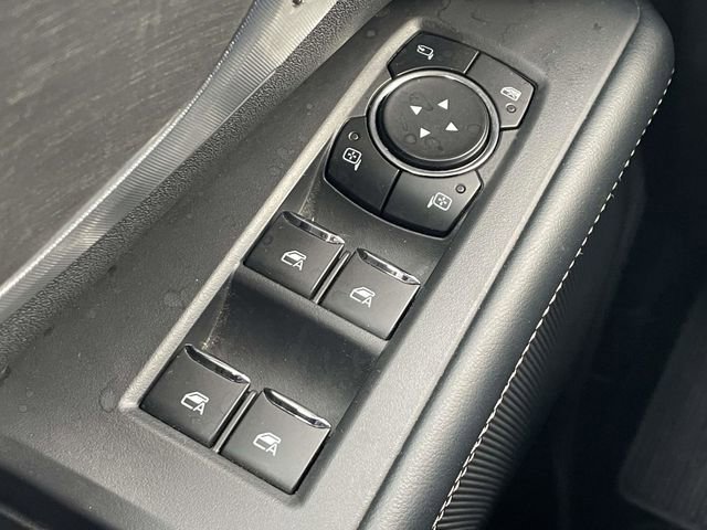 Used 2025 Ford Expedition Platinum image 35