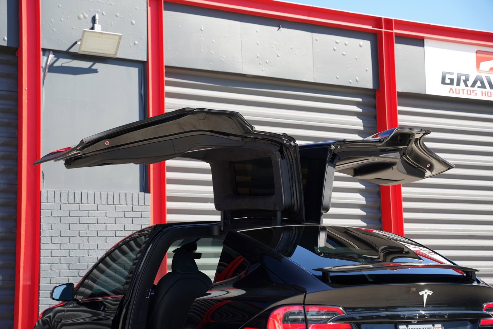 Used 2022 Tesla Model X Plaid image 9