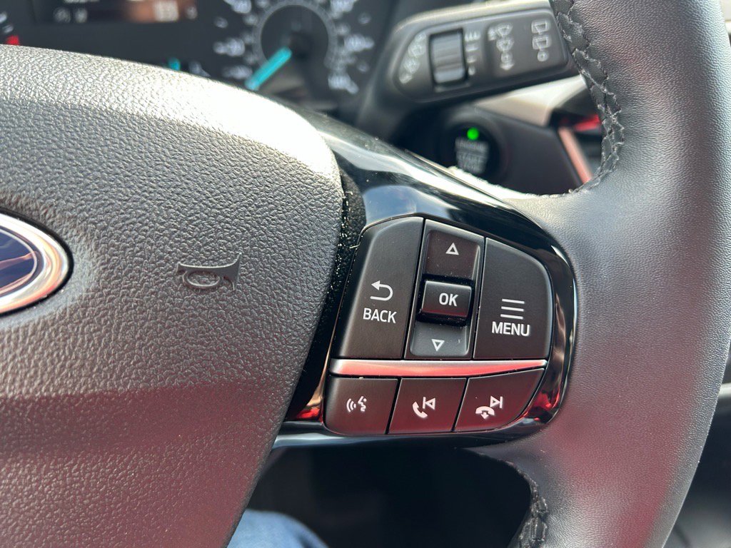 Used 2022 Ford Escape SEL image 25