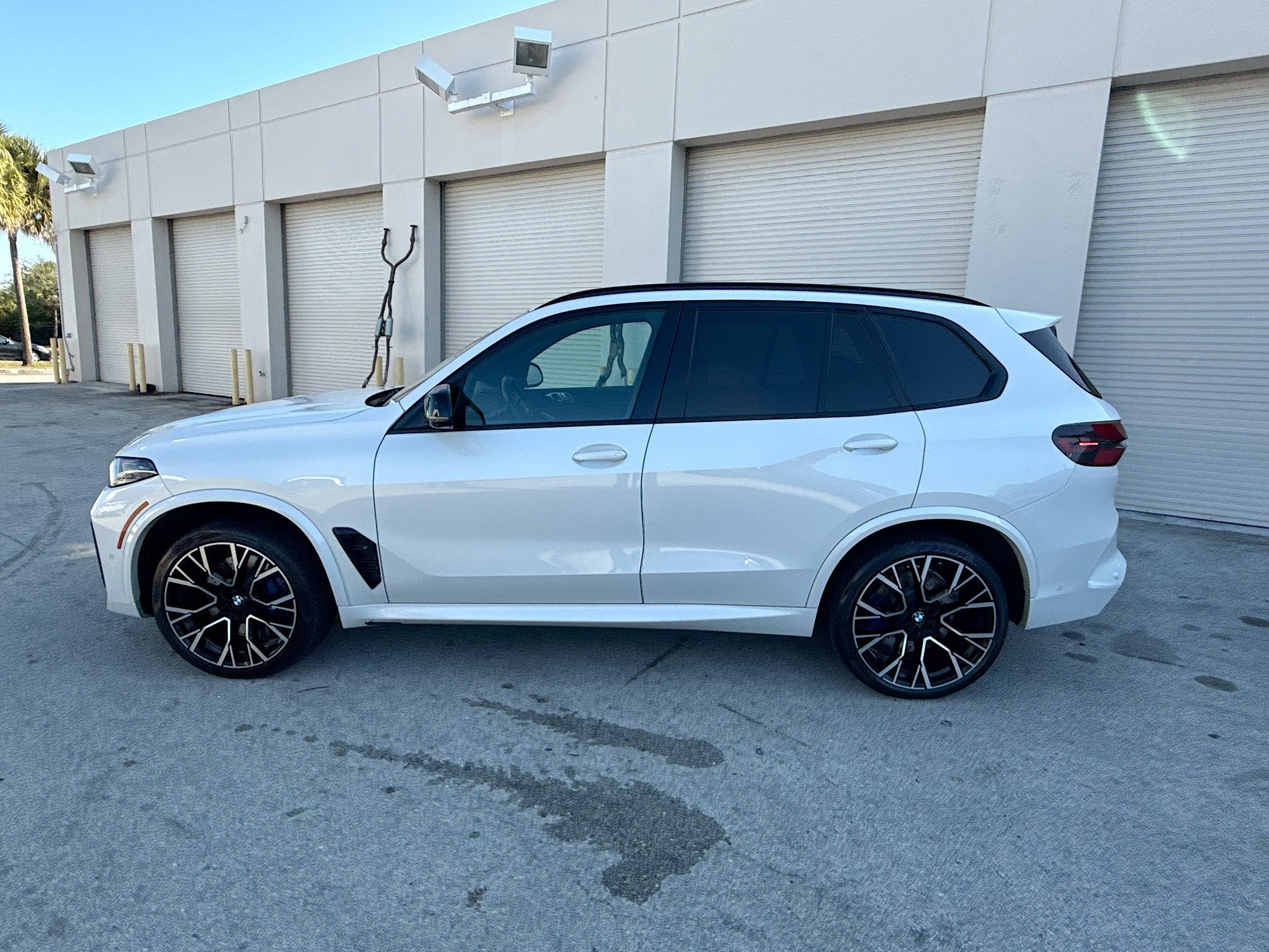 Used 2024 BMW X5 M Competition w/ Executive Package image 4