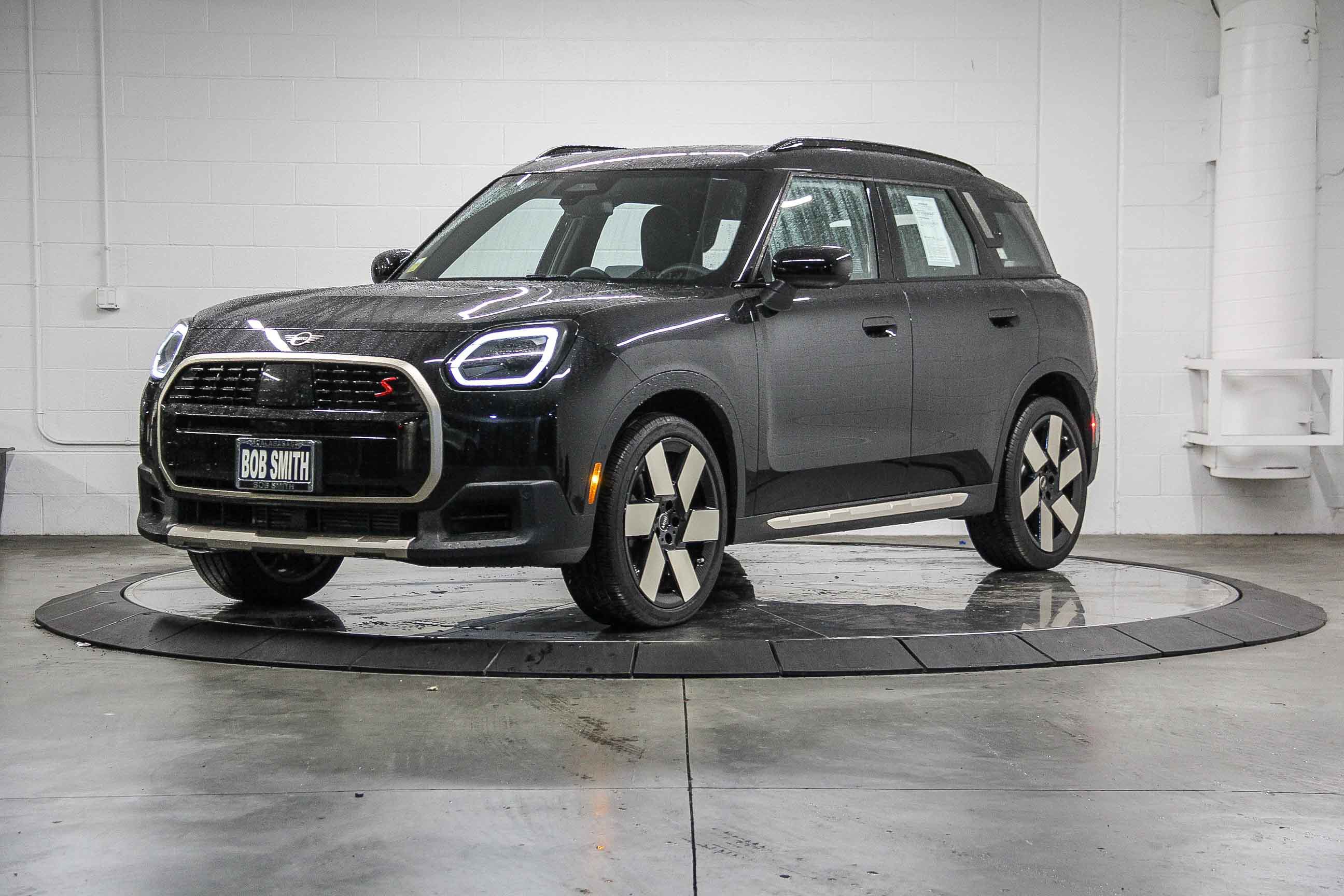 Used 2025 MINI Cooper Countryman S video 3