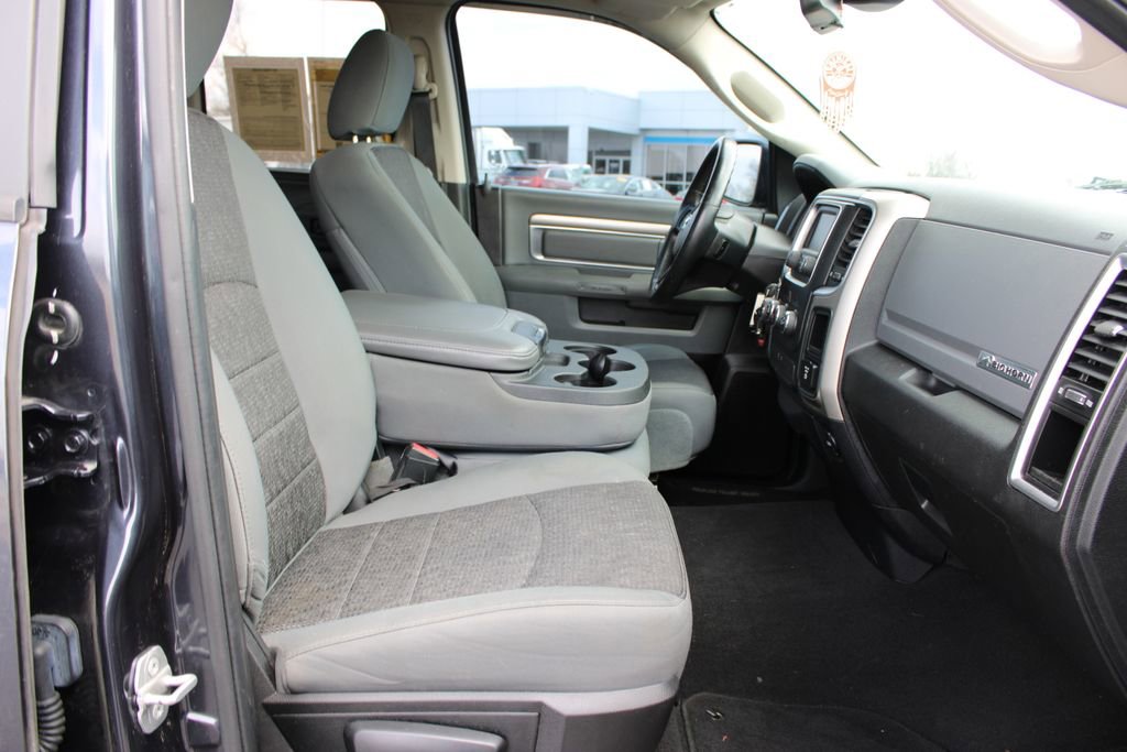 Used 2016 RAM 1500 Big Horn image 25
