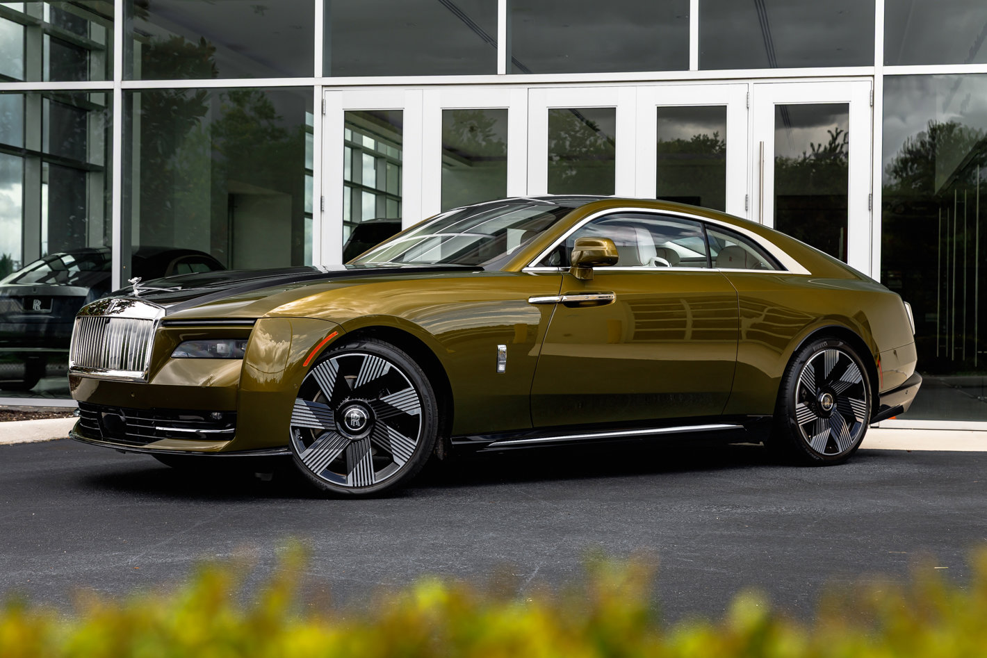 Used 2024 Rolls-Royce Spectre w/ Spectre Launch Package image 1