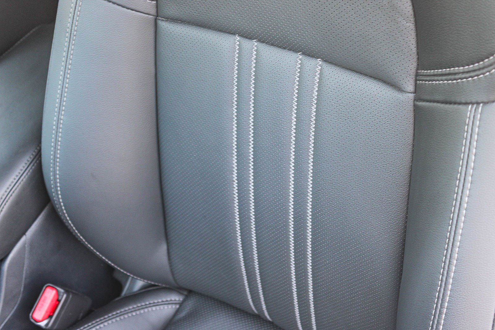 Certified 2025 Honda HR-V EX-L image 23