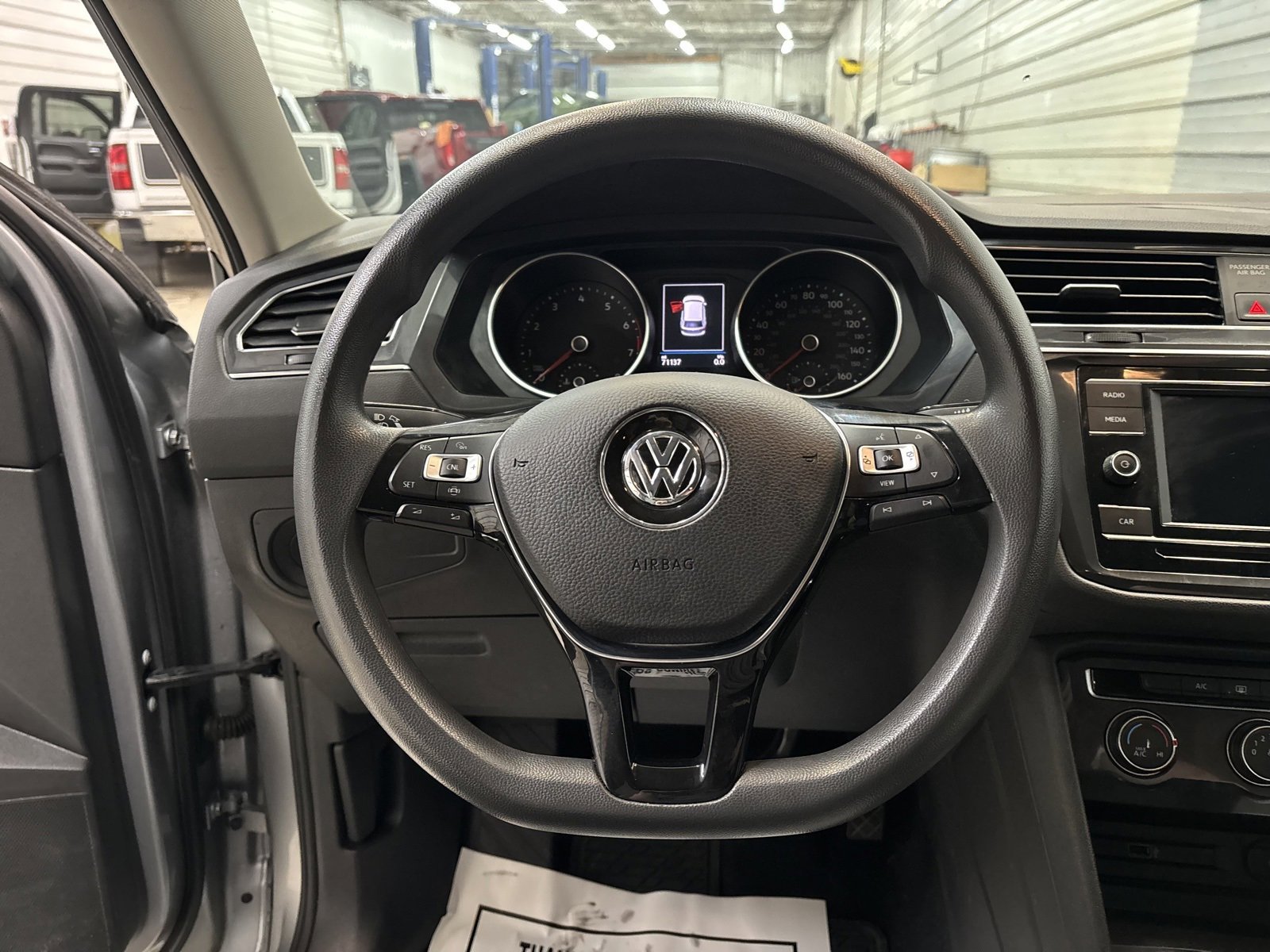 Used 2019 Volkswagen Tiguan S w/ 3rd Row Seat Package image 13
