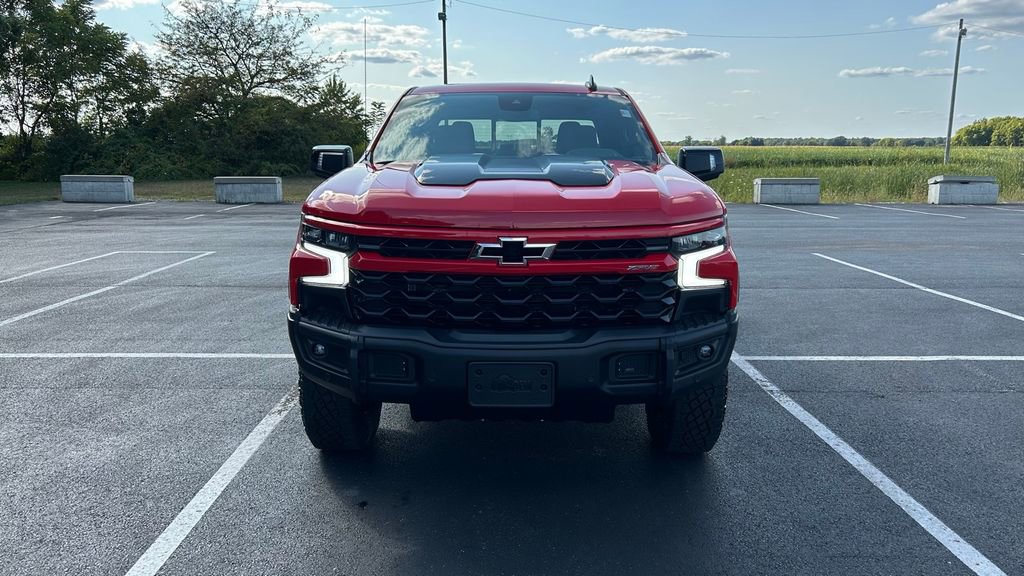 Used 2024 Chevrolet Silverado 1500 ZR2 w/ ZR2 Bison Edition AWD/4WD image 2