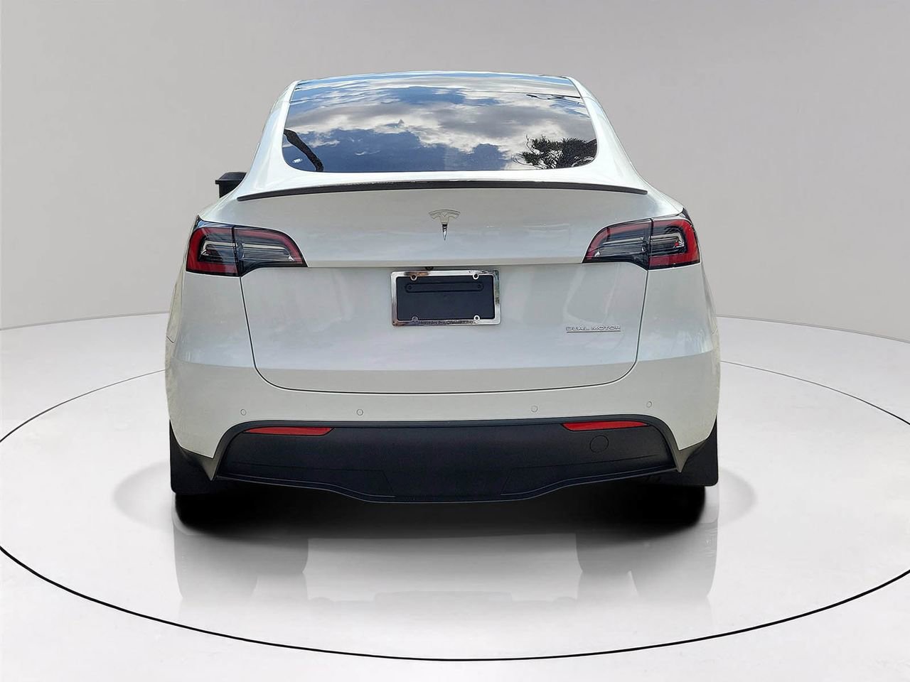 Used 2022 Tesla Model Y Performance image 5