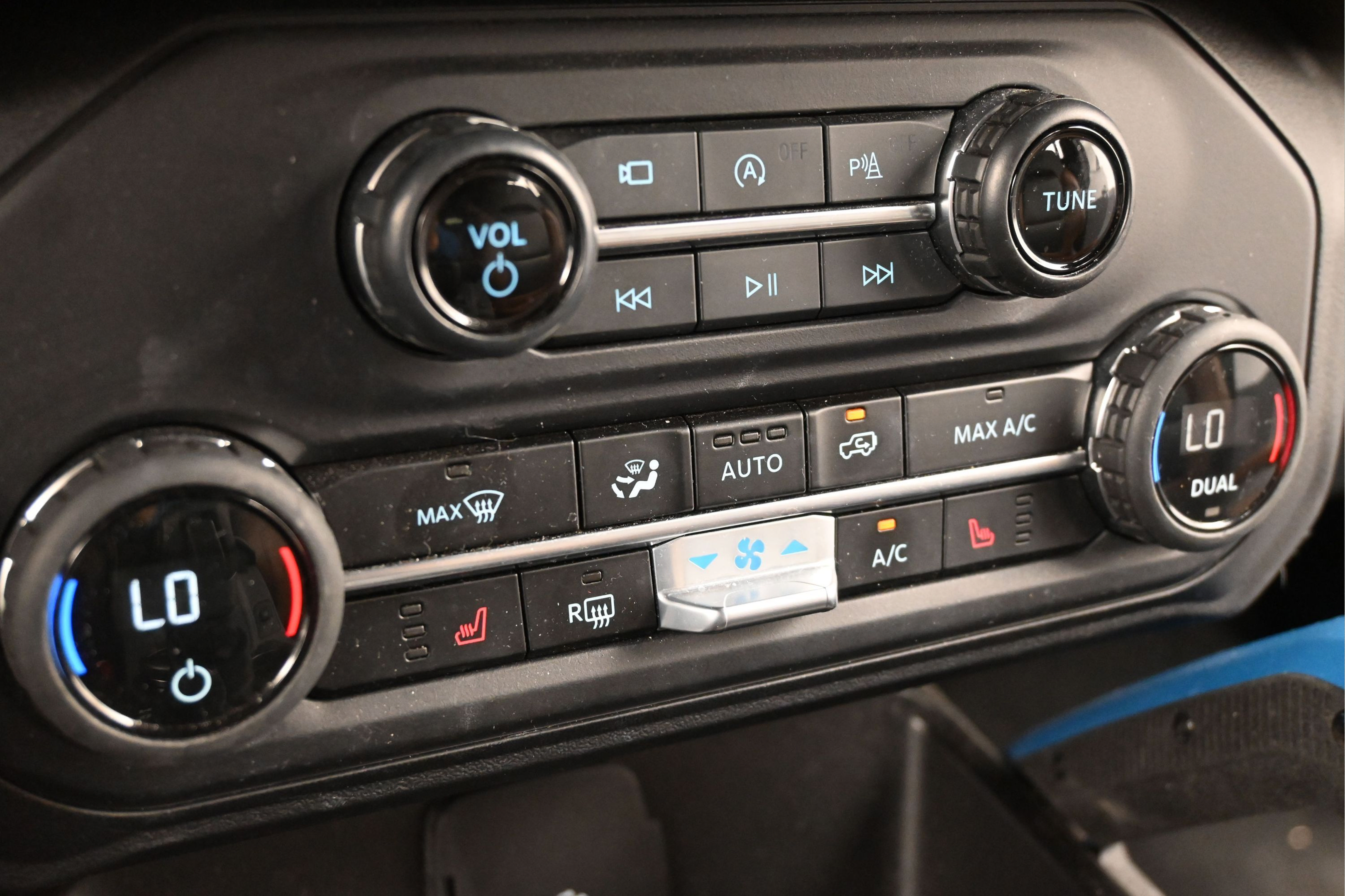 Used 2023 Ford Bronco Outer Banks AWD/4WD image 19