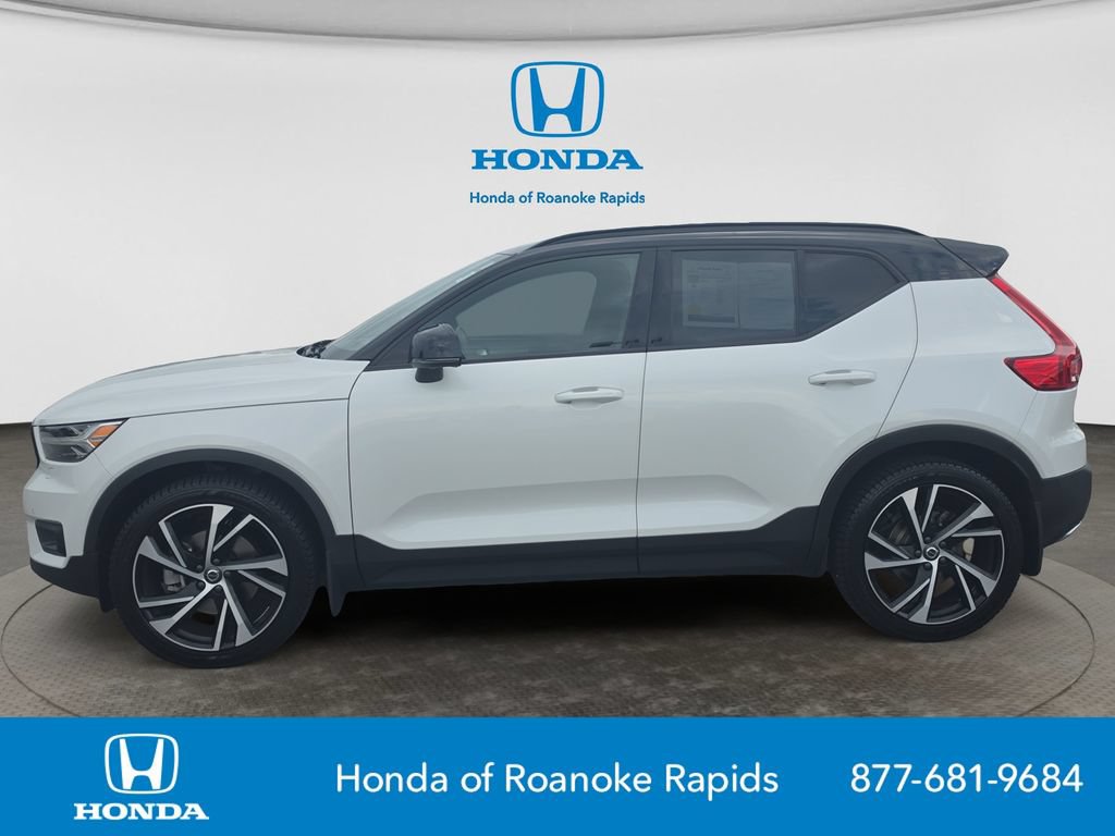 Used 2020 Volvo XC40 T4 R-Design w/ Protection Package Premier FWD image 2